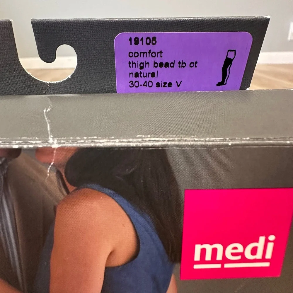 Mediven Comfort Closed Toe‎ Thigh High Beaded Top band 30-40mmHg Natural Size V